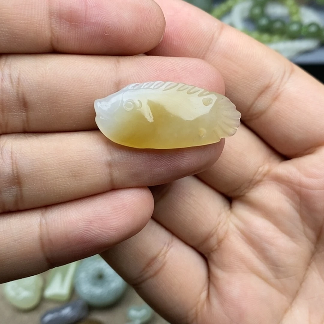 颈饰未镶嵌和田玉