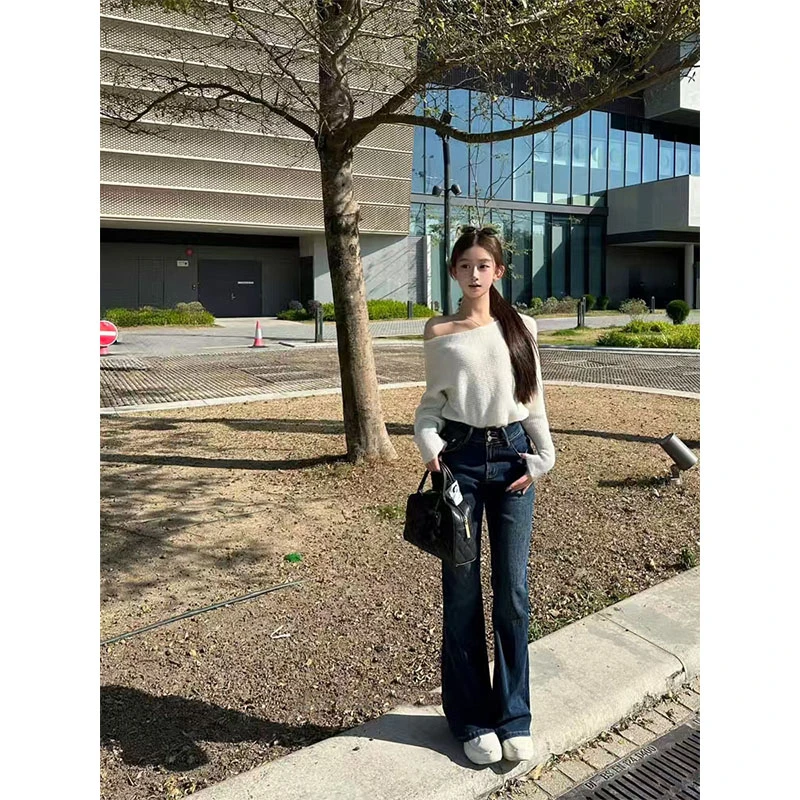 秋季新款简约休闲风气质斜肩透气长袖针织上衣高腰百搭直筒牛仔裤