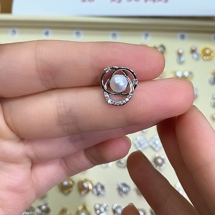 未镶嵌淡水珍珠耳饰