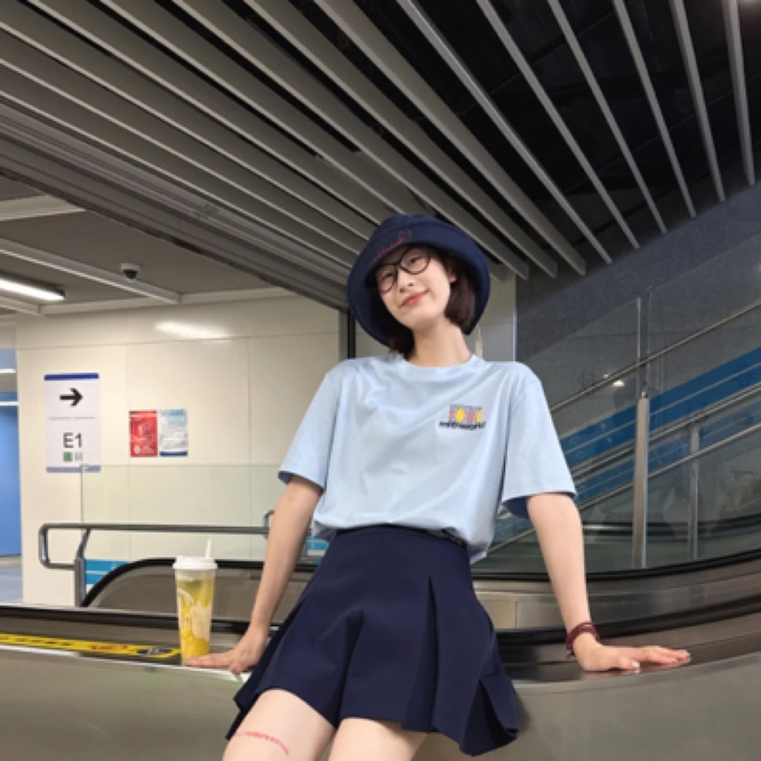 短袖印花修身型针织圆领常规T恤韩版晕染轻熟风