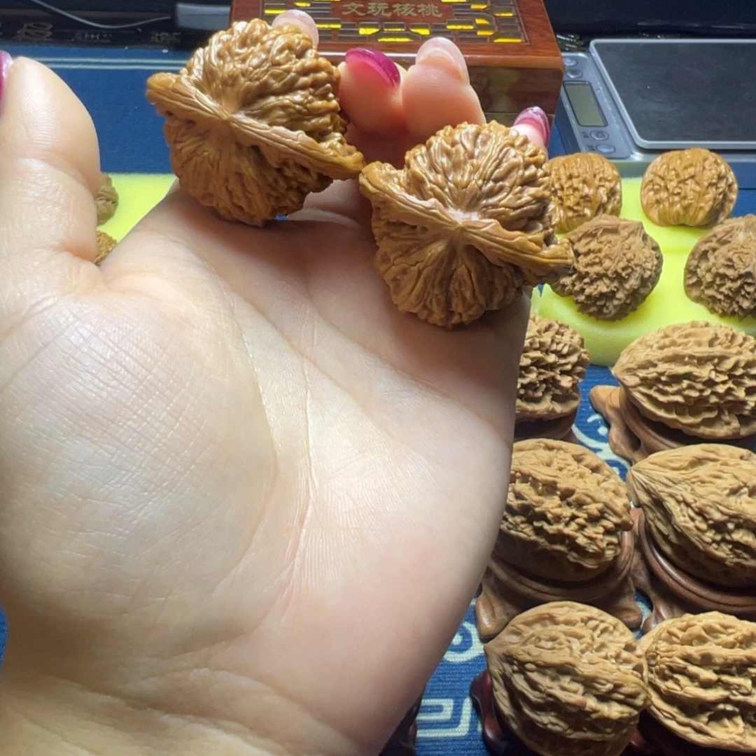 木质微修打底四座楼