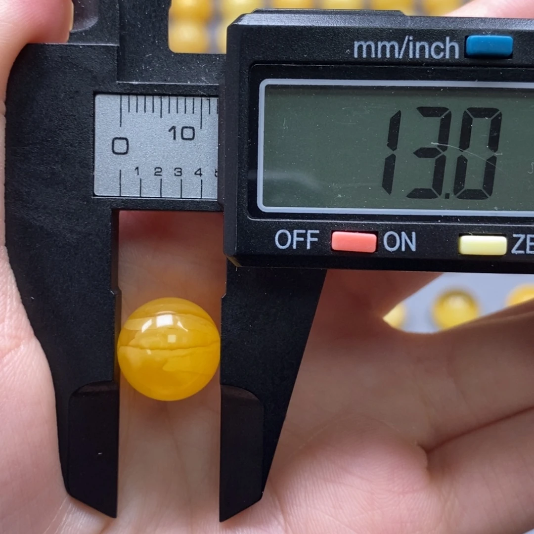 琥珀未镶嵌裸石纯天然