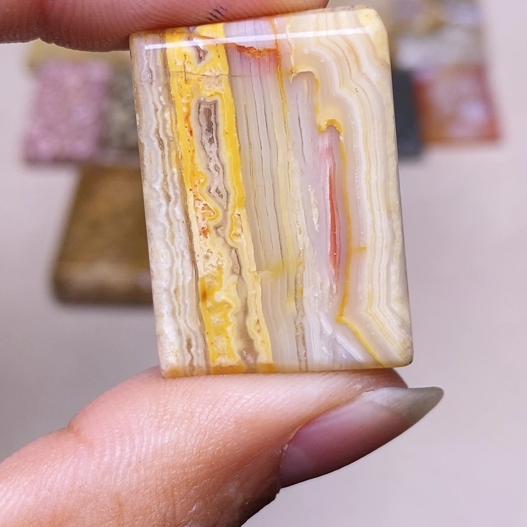 伪***人硅化玉合金珊瑚玉