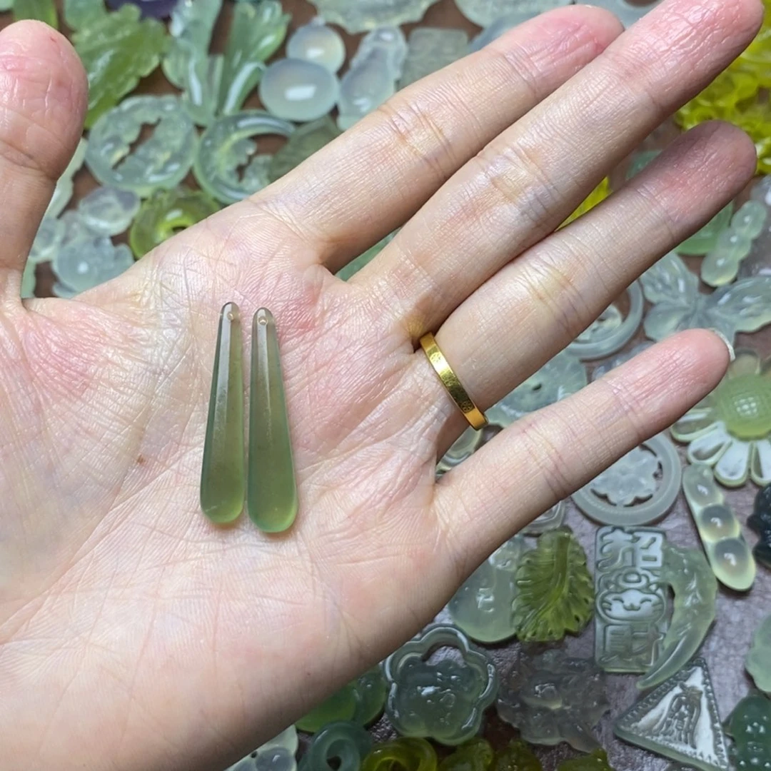 蛇纹石玉合金项链