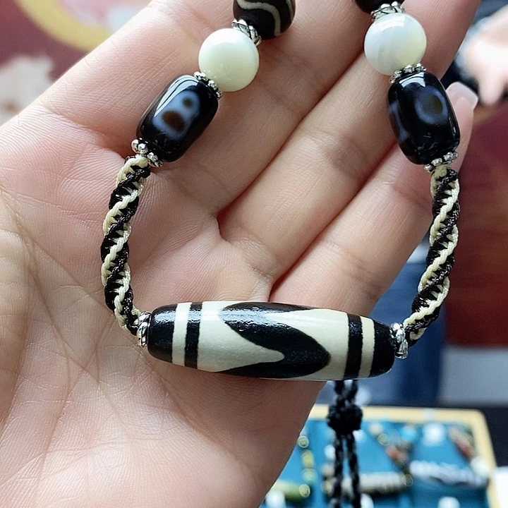 玛瑙/玉髓颈饰合金