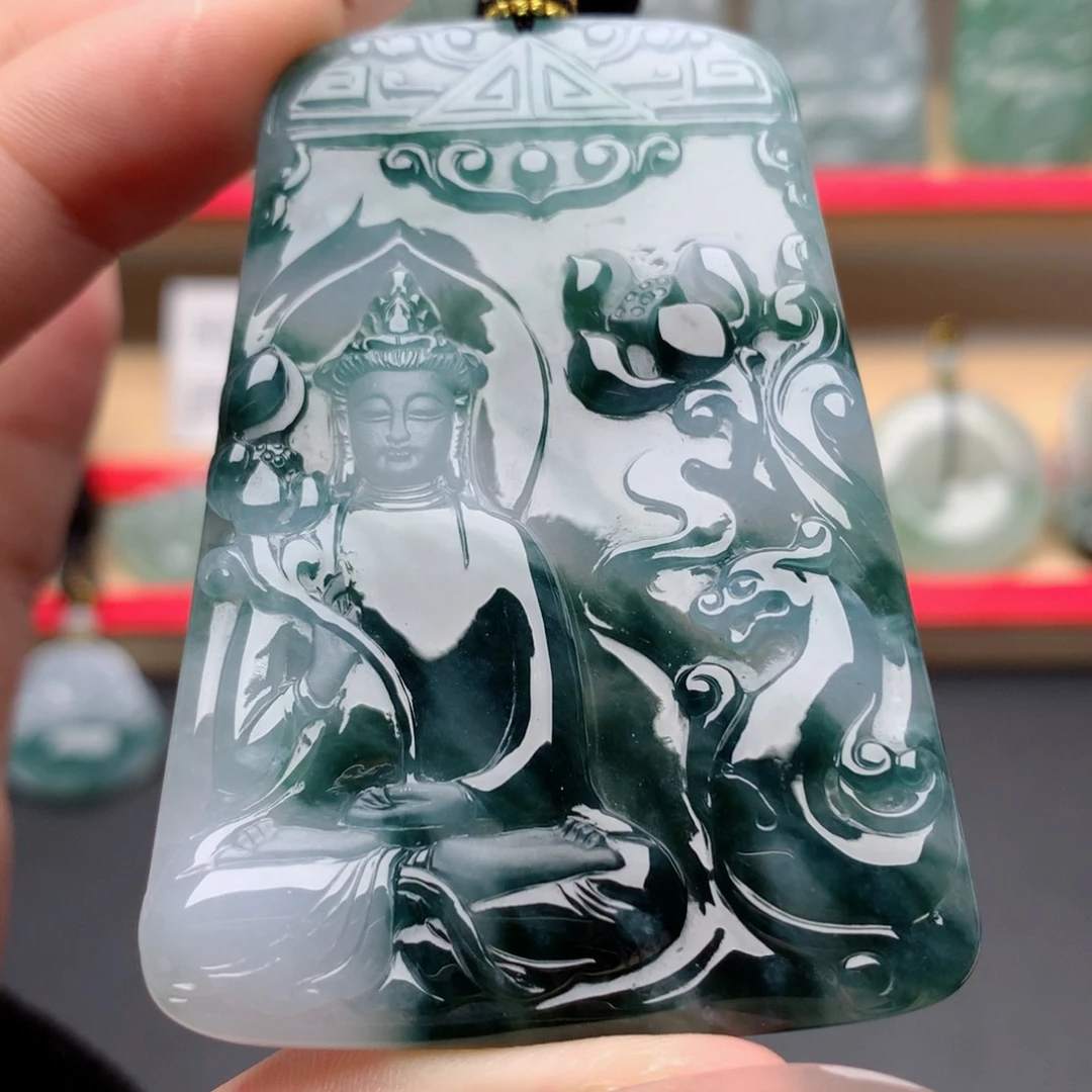 翡翠未镶嵌颈饰素衣观音