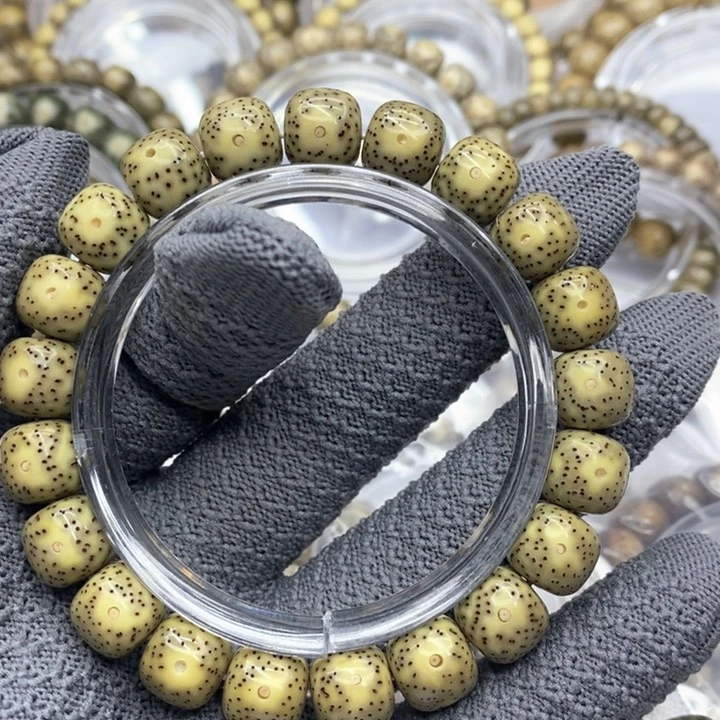 手串星月菩提骨瓷白a6