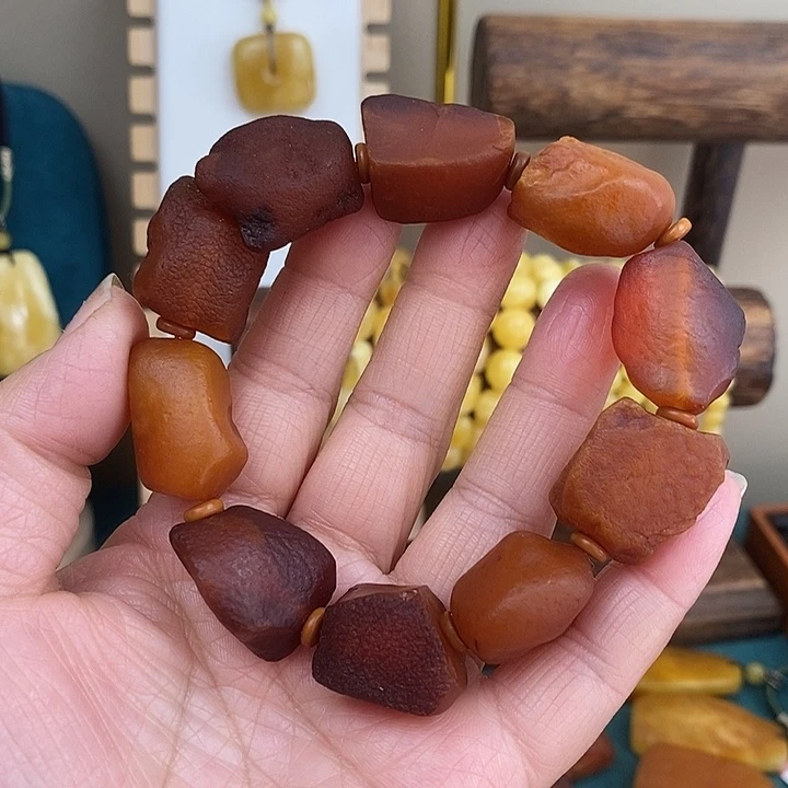 无***极蜜蜡未镶嵌颈饰手串