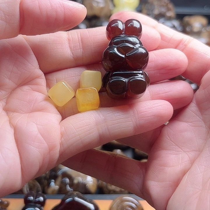 未镶嵌吊坠(不含链)琥珀陈***?
