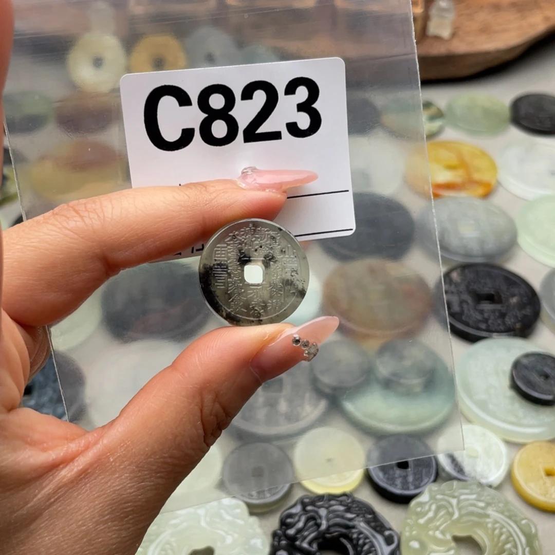 蛇纹石玉颈饰未镶嵌肉****：