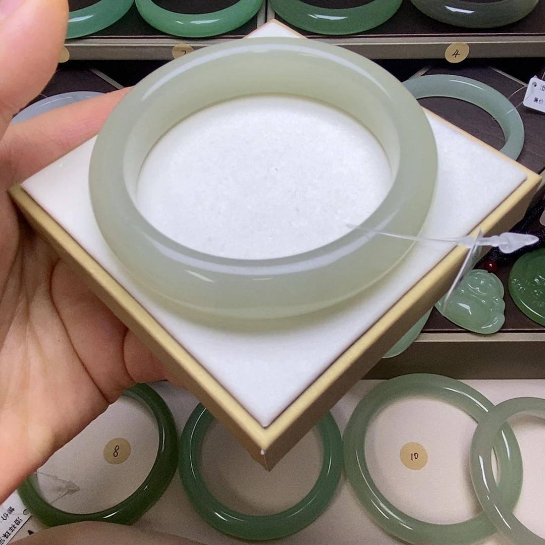 K***d东陵石未镶嵌手镯