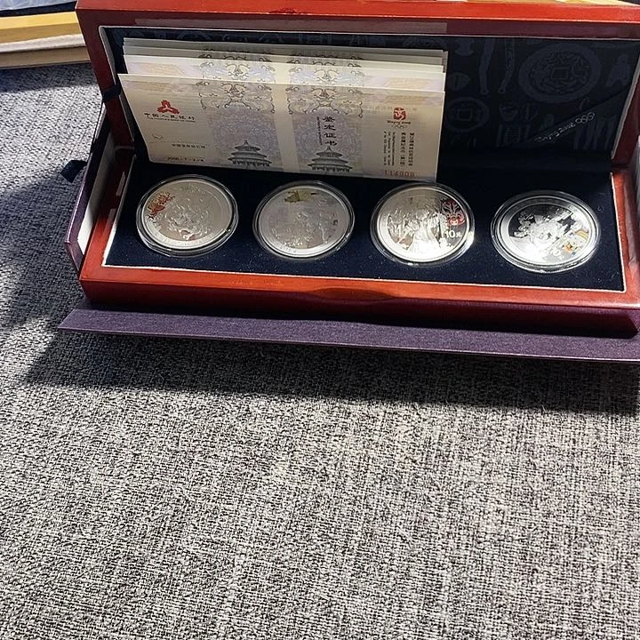 纯银清**风原盒证08年奥运会彩银套币一二三组各一如图