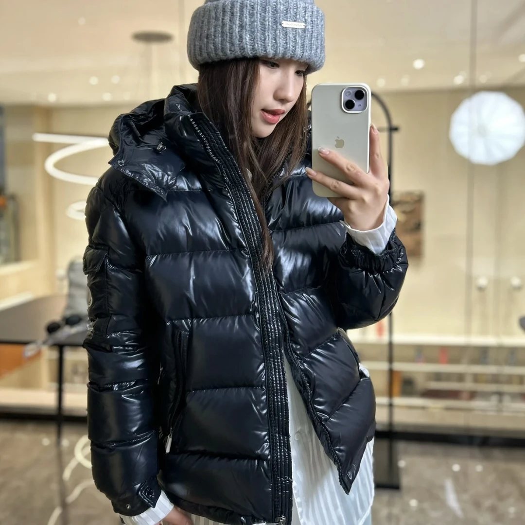 95新 MONCLER 2b035 肩标拉链连帽羽绒服 1码 尼龙