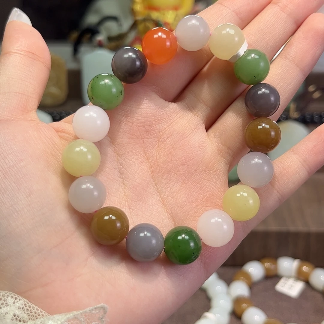 和田玉未镶嵌手串