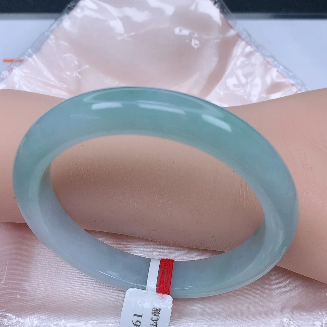 【闪购商品】未镶嵌手镯翡翠，61