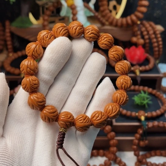 吊坠桃核14柳叶手持