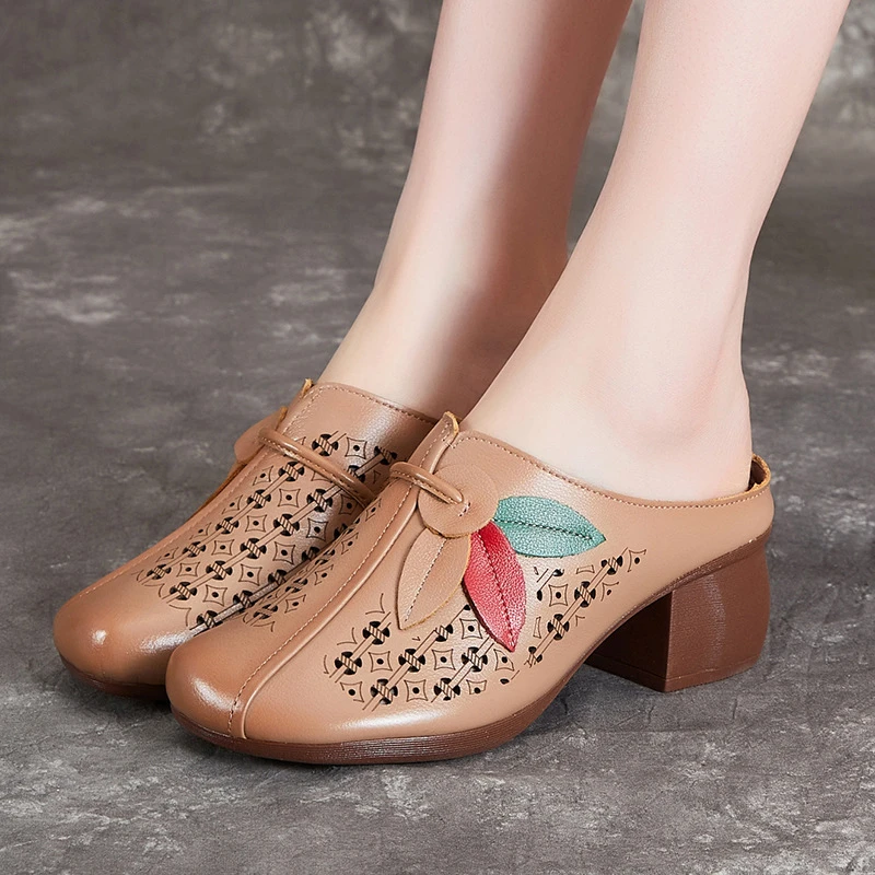 凉鞋女新款夏季女鞋头层牛皮粗跟软底外穿拖鞋民族风粗跟妈妈鞋