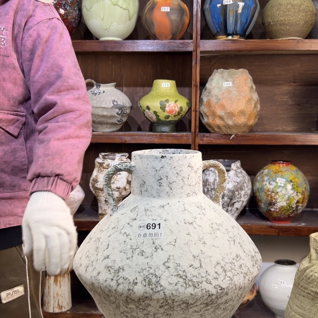 摆件691华庭街上的那个地方了吧