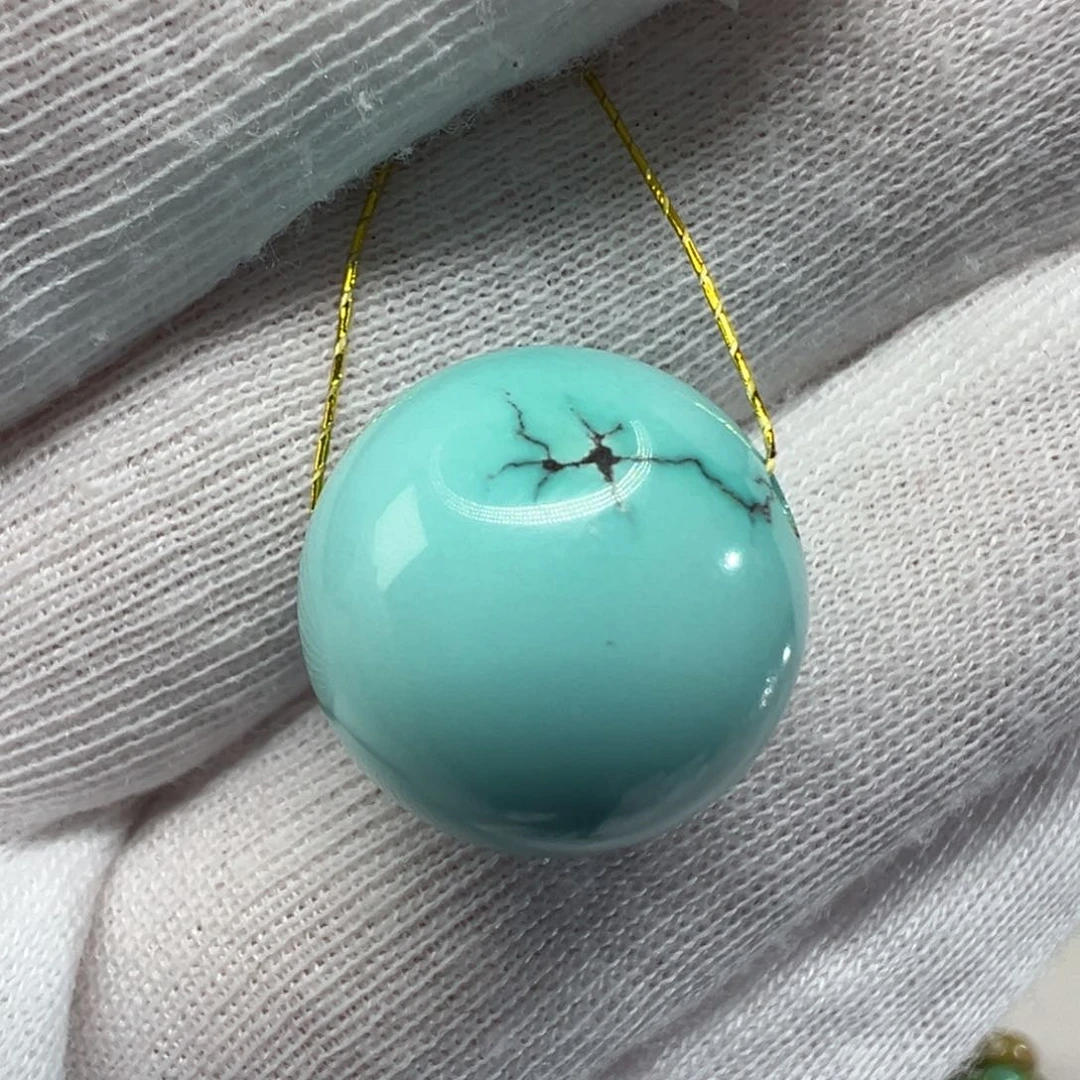 绿松石配饰未镶嵌