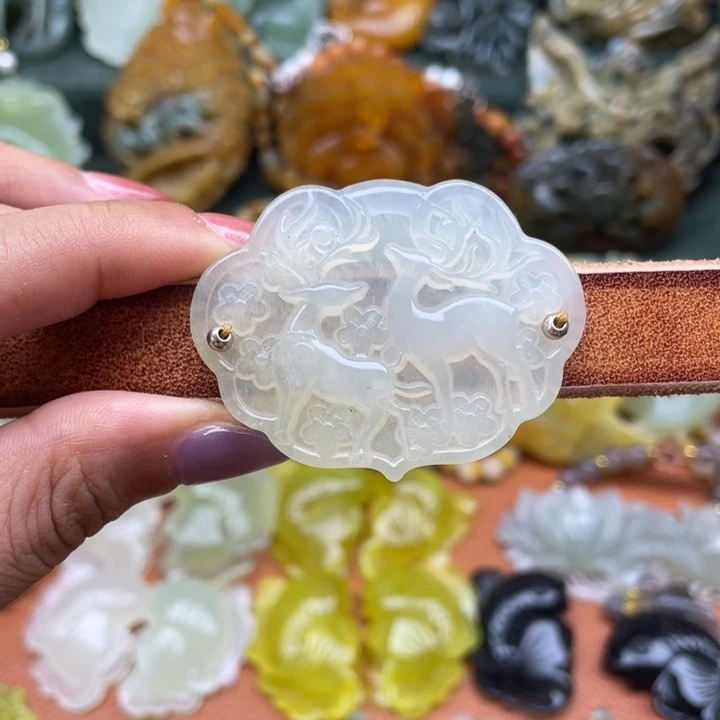 蛇纹石玉未镶嵌吊坠