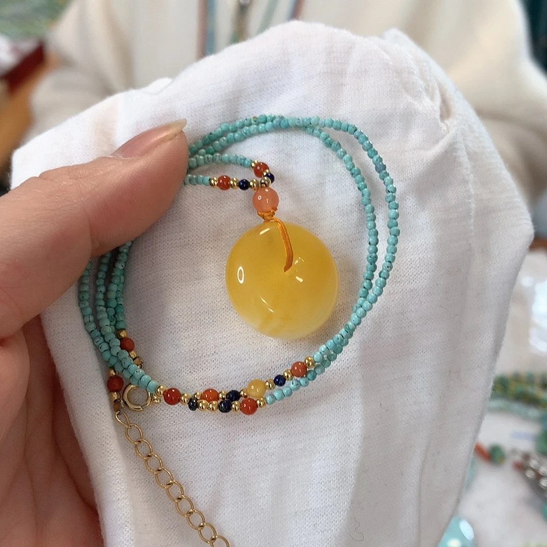 琥珀珠宝奇石未镶嵌