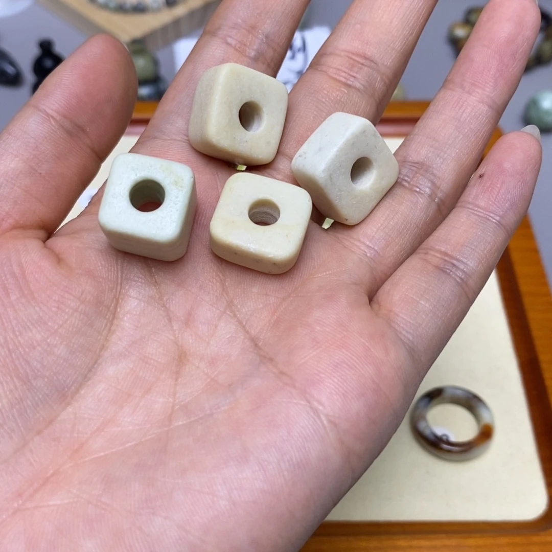蛇纹石玉合金配饰火***涂