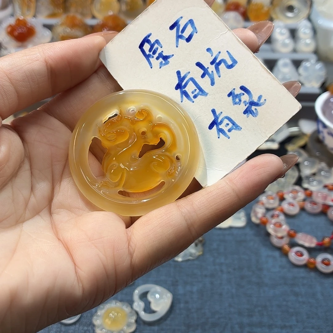 玛瑙/玉髓未镶嵌颈饰