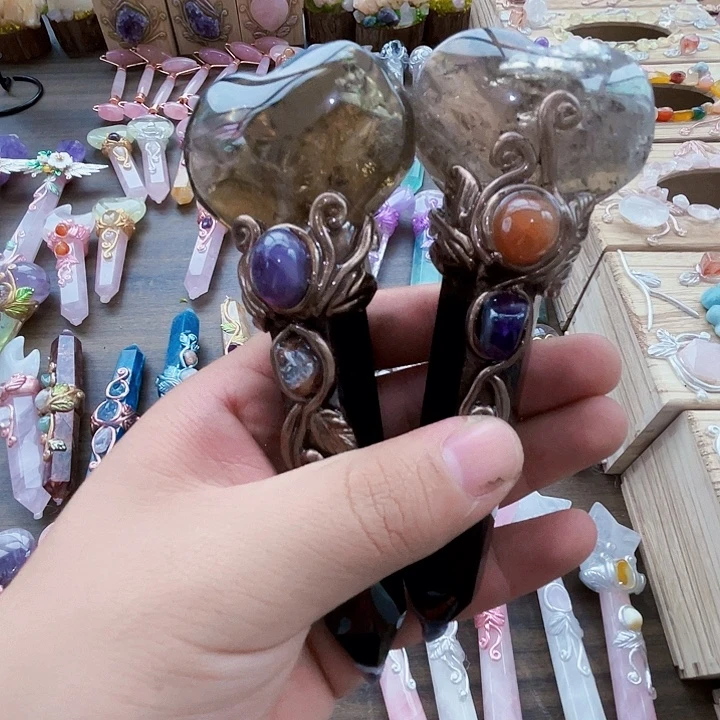 N***g水晶未镶嵌摆件水晶