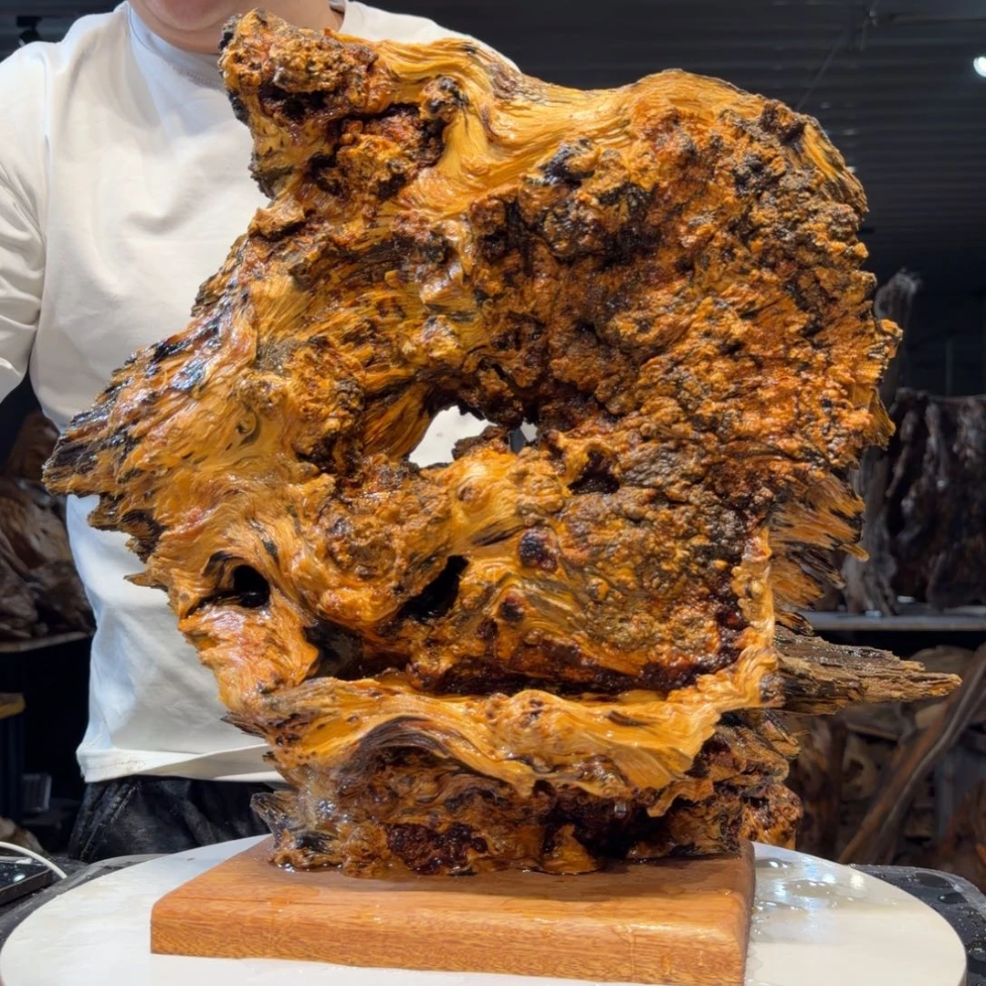 再****木王一刀琥珀木摆件40