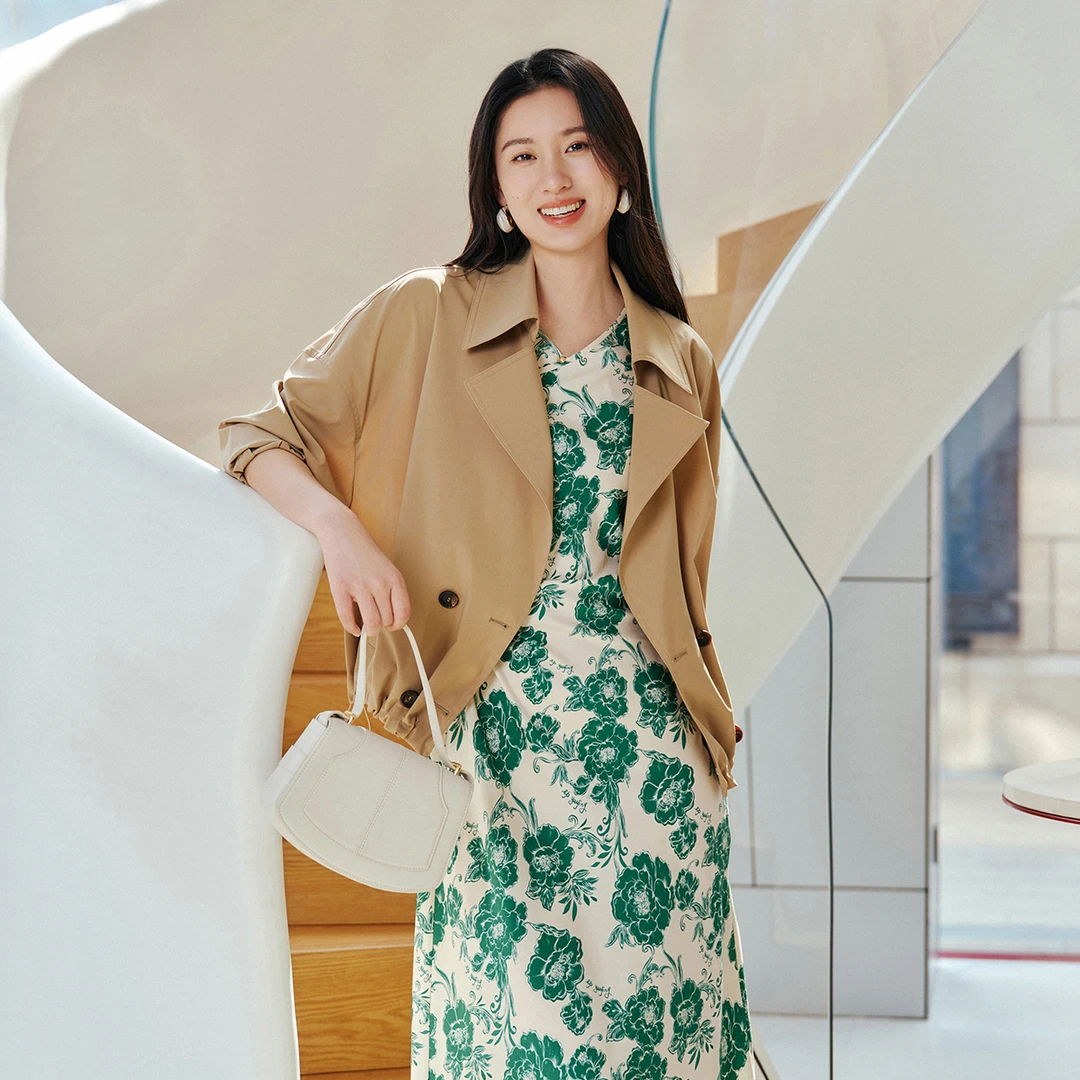 EP YAYING雅莹女装 宽松双排扣短款风衣外套 新品7199Z