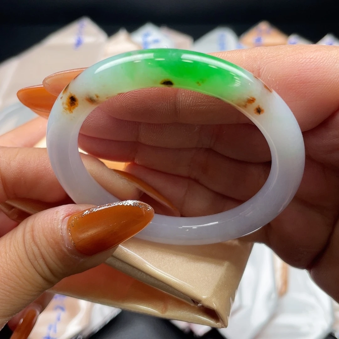 翡翠未镶嵌手镯50.8圆条