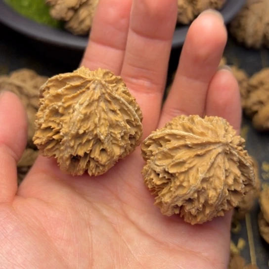 文玩核桃把件秦岭核桃5