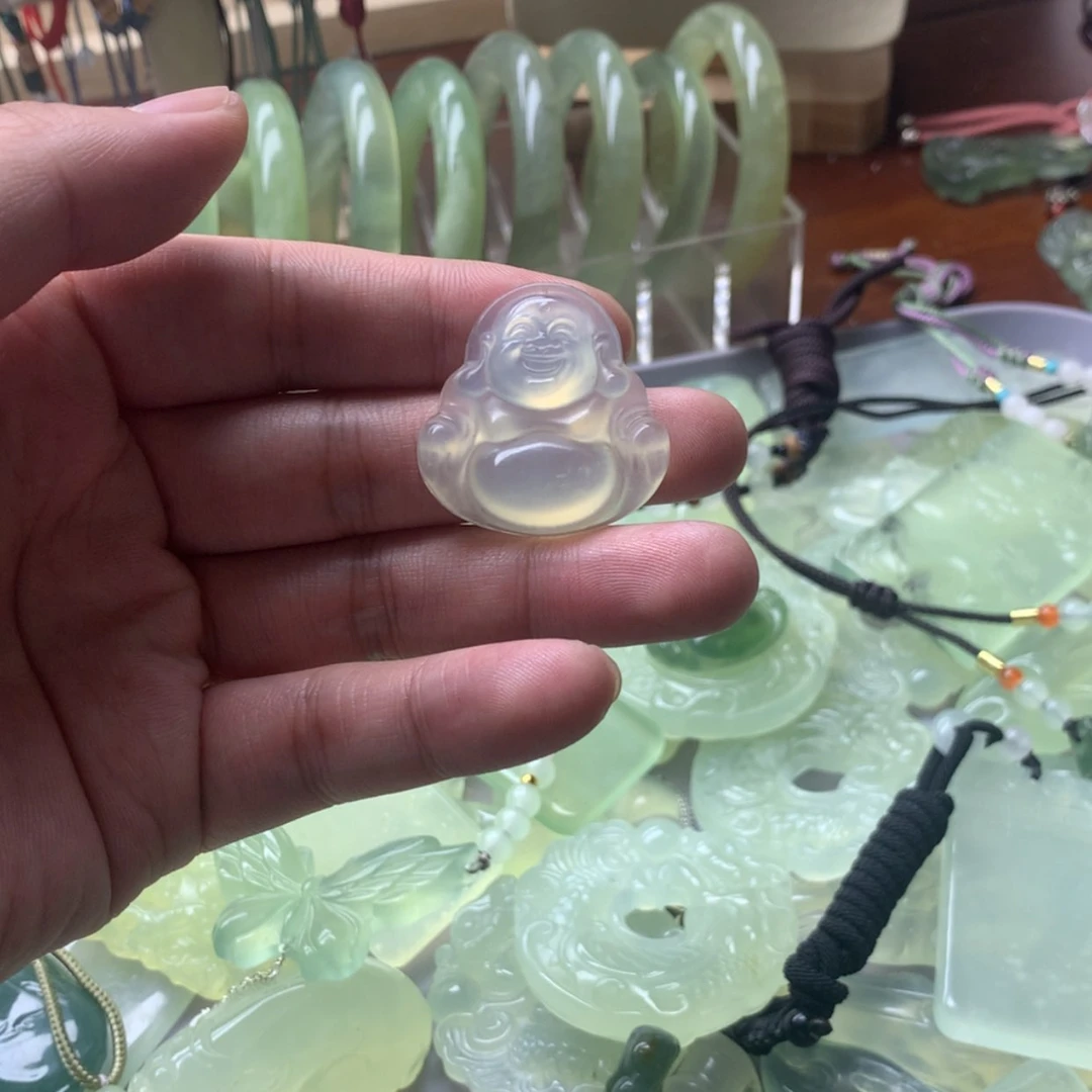 【闪购商品】蛇纹石玉颈饰未镶嵌