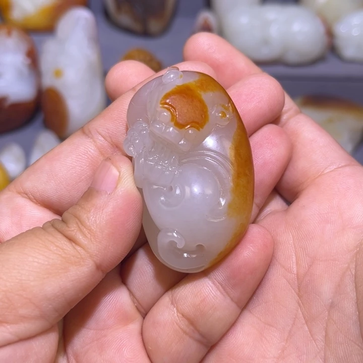 老***头和田玉未镶嵌颈饰