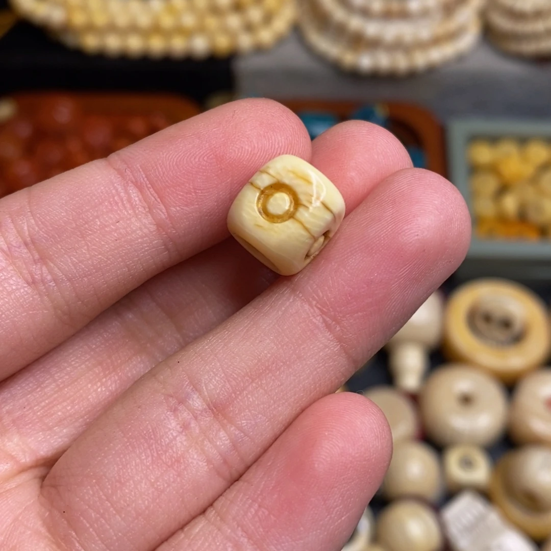 小***沈琉璃/树脂/塑料类高白骰子