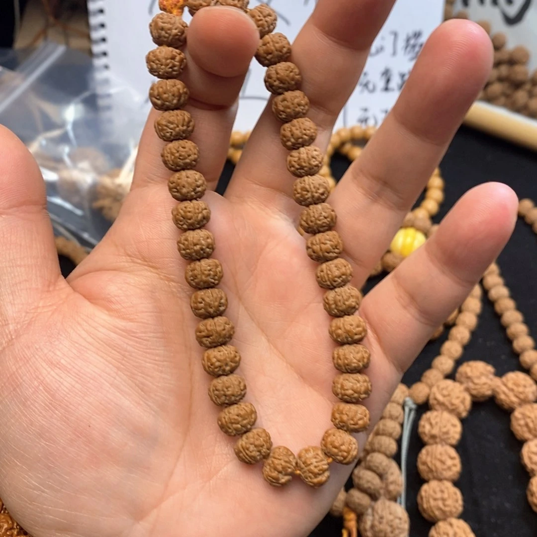 金刚菩提吊坠L**a老树王手持
