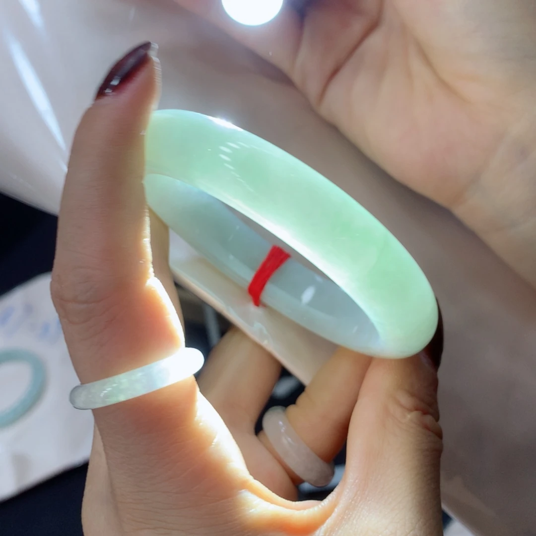 翡翠未镶嵌手镯买断