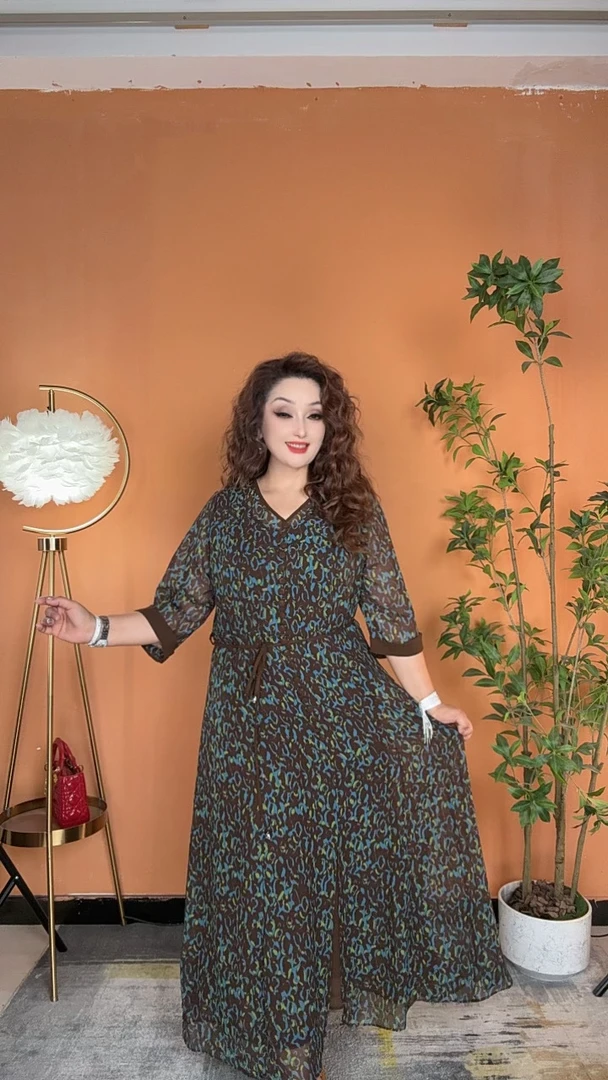 2025女装يىپەك连衣裙宽松气质时尚百搭长款短袖女士贵妇女人味