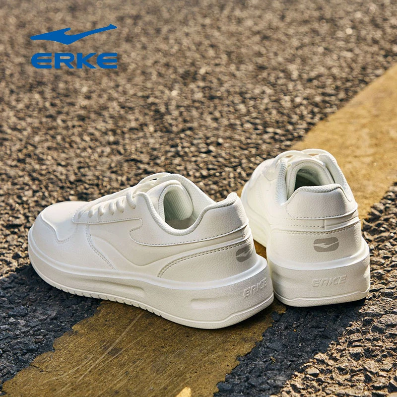 erke/鸿星尔克天策时尚小白鞋低帮板鞋软底软面男士款增高白色男