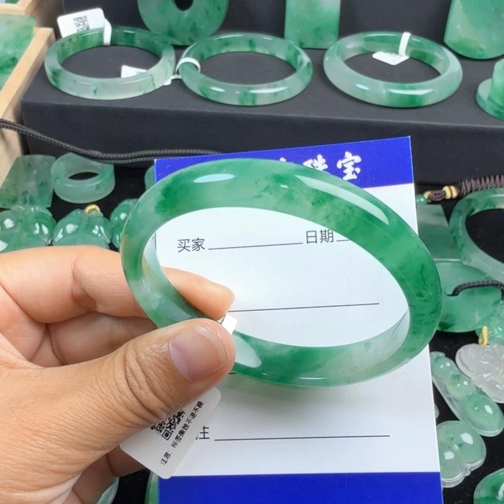 石英质玉未镶嵌手镯