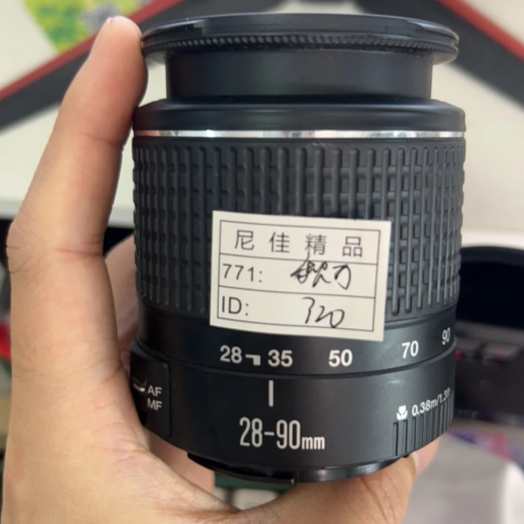 9新 Nikon/尼康 Canon/佳能 - 卡口 二手单反相机/镜头（无配件）