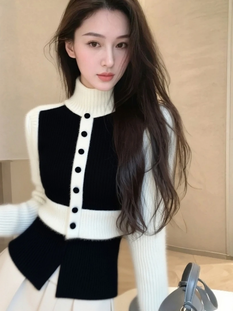 时尚气质轻熟黑白撞色高领长袖针织衫女冬季新款洋气减龄绝美上衣