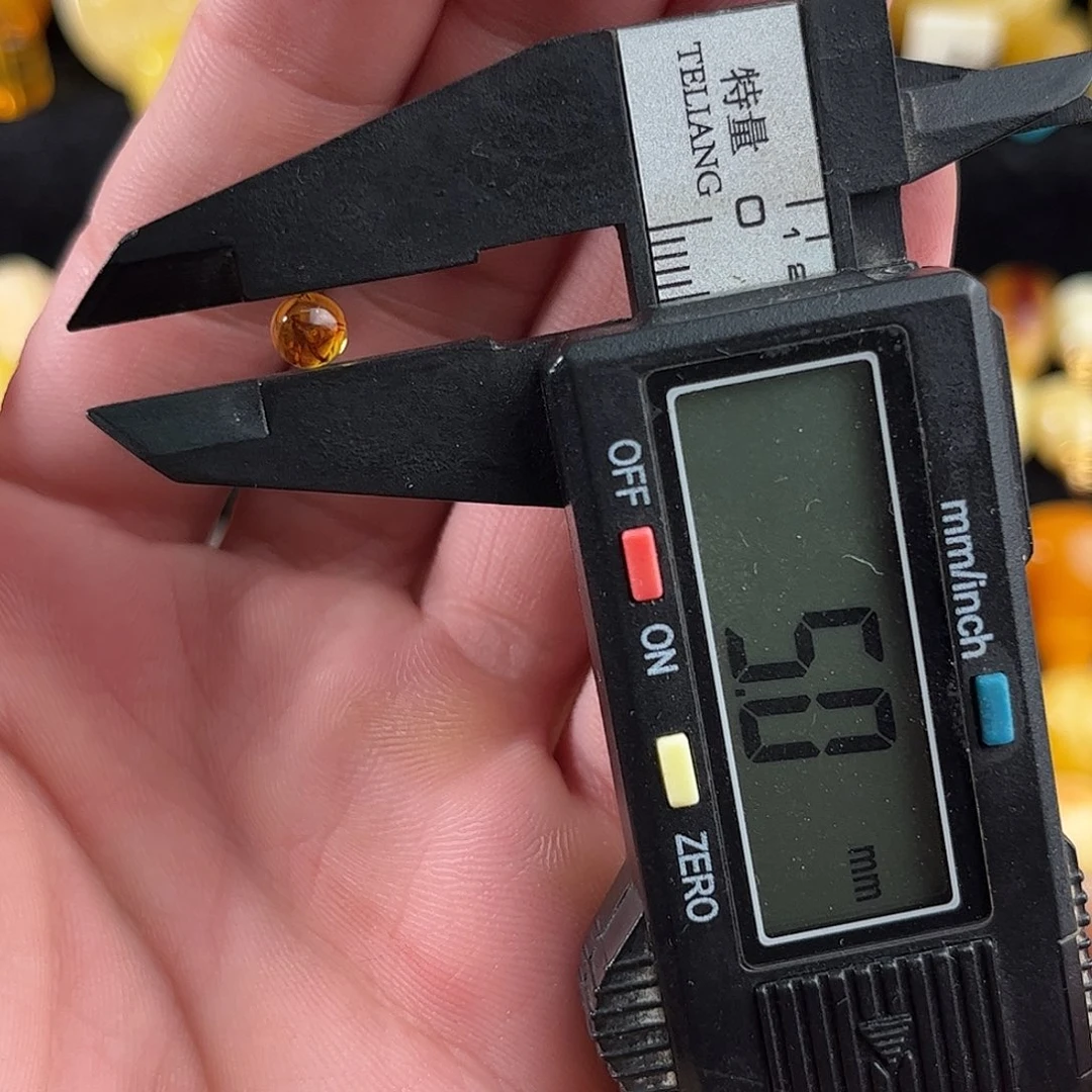 虫珀未镶嵌珠宝奇石