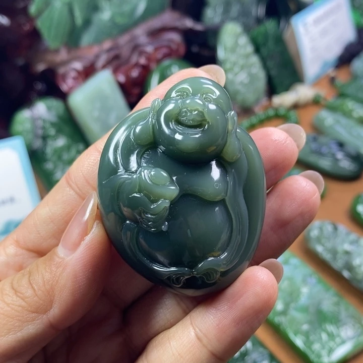 和田玉未镶嵌颈饰