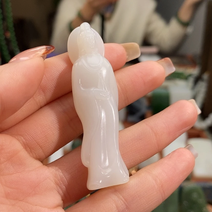 【闪购商品】吊坠(赠链)未镶嵌和田玉