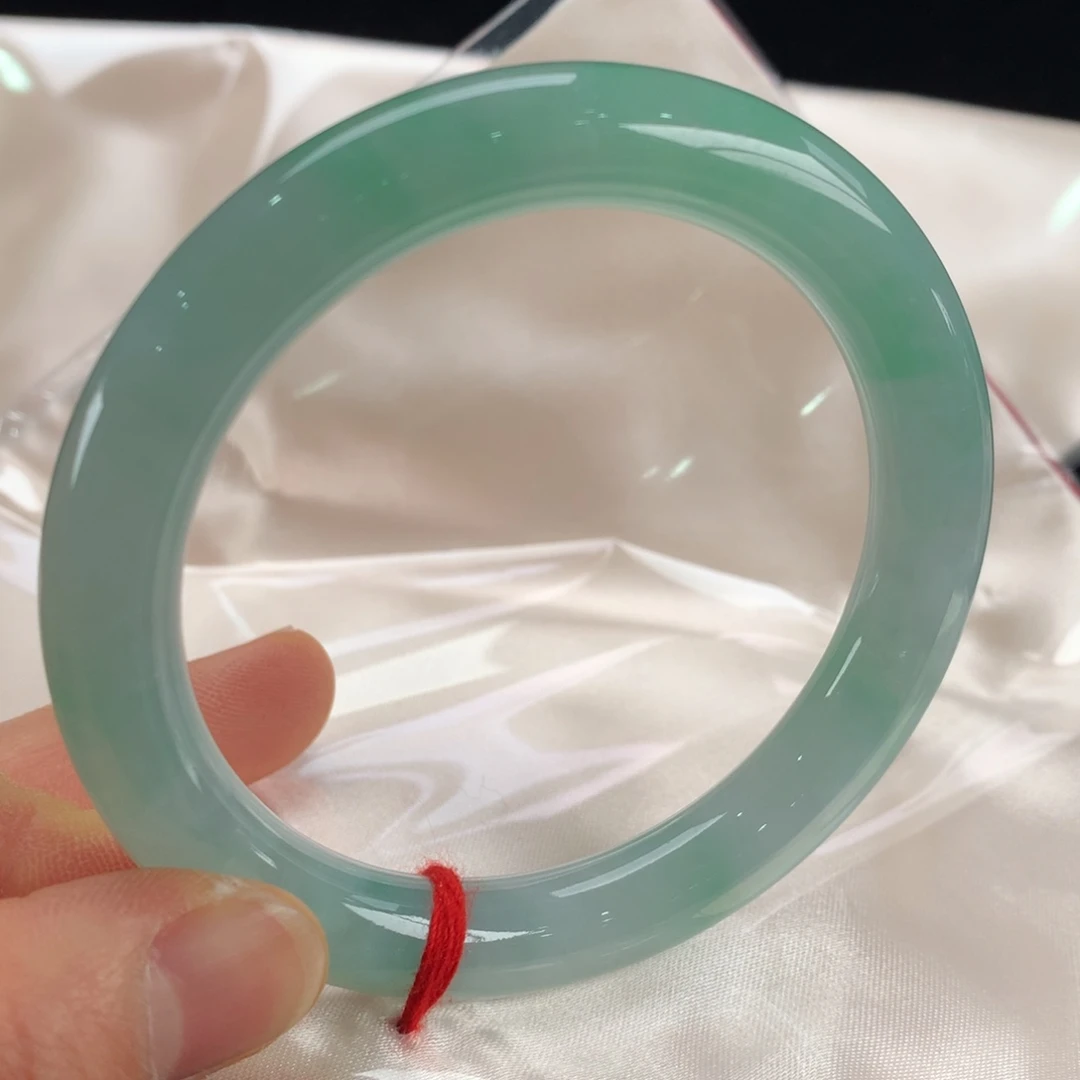 翡翠未镶嵌手镯0427