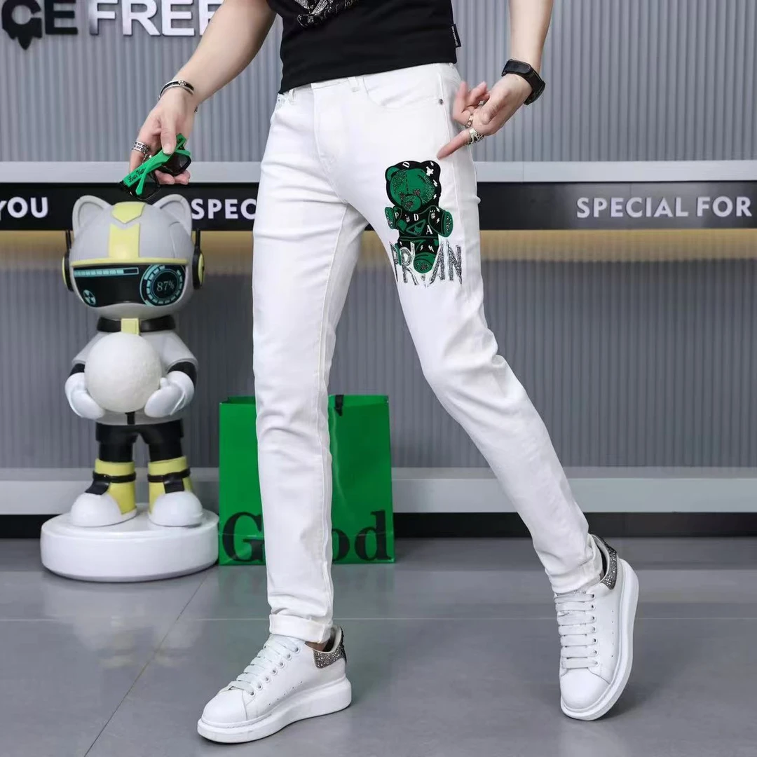 男士夏季弹力烫钻小熊白色修身高品质轻奢帅气个性牛仔裤小脚百搭