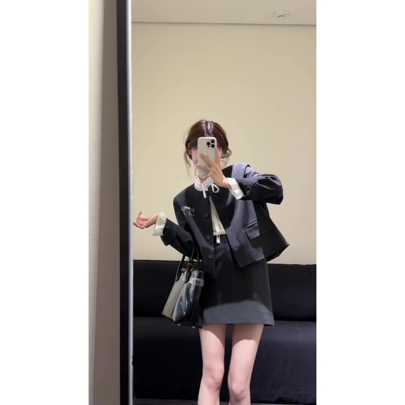 巨好看的早秋一整套独特超好看小个子学院风西装外套衬衫两件套装