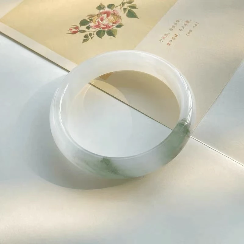 天山翠手镯多样性编号：751