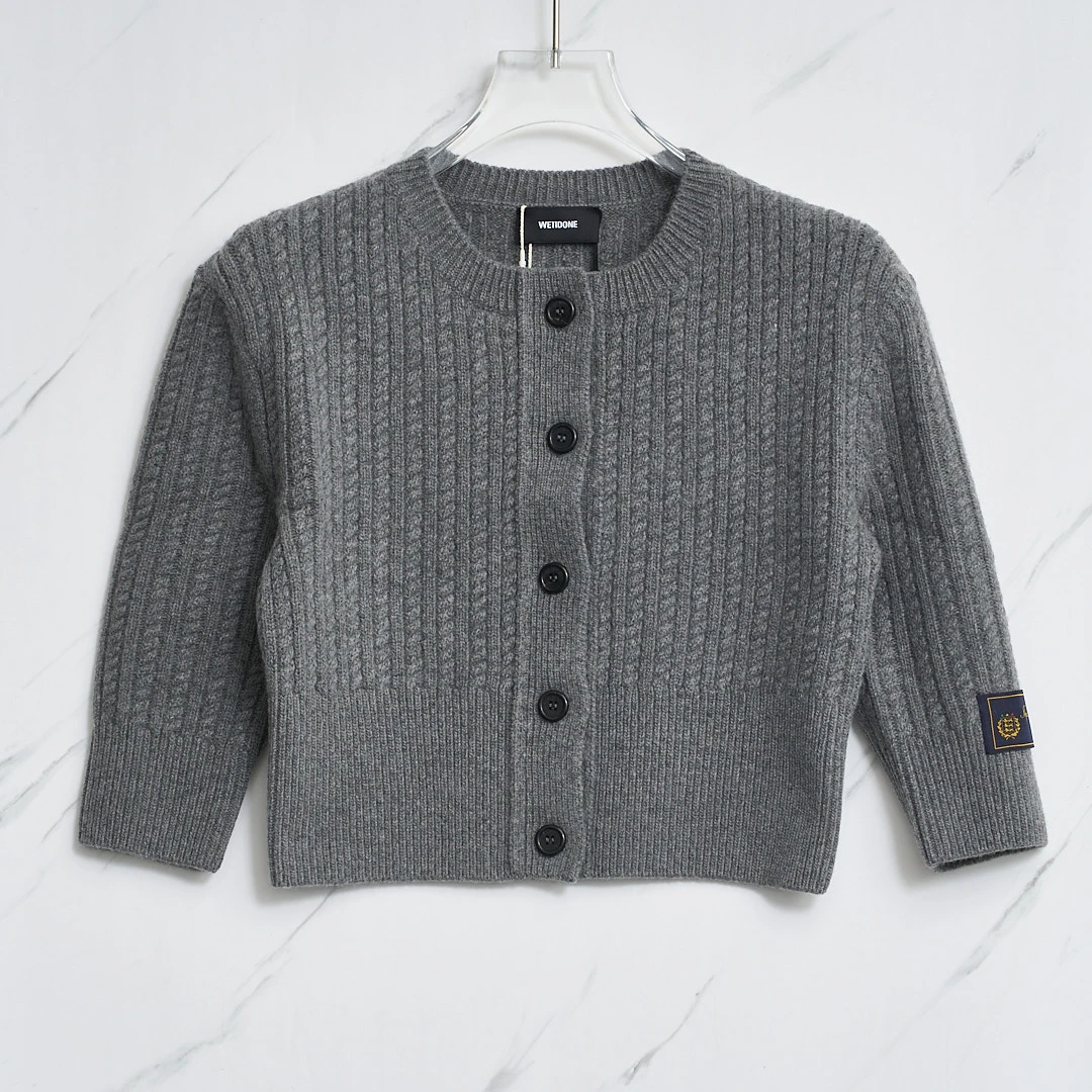 全新未使用  【瑞池女装】女士短款针织开衫/WEGU00218